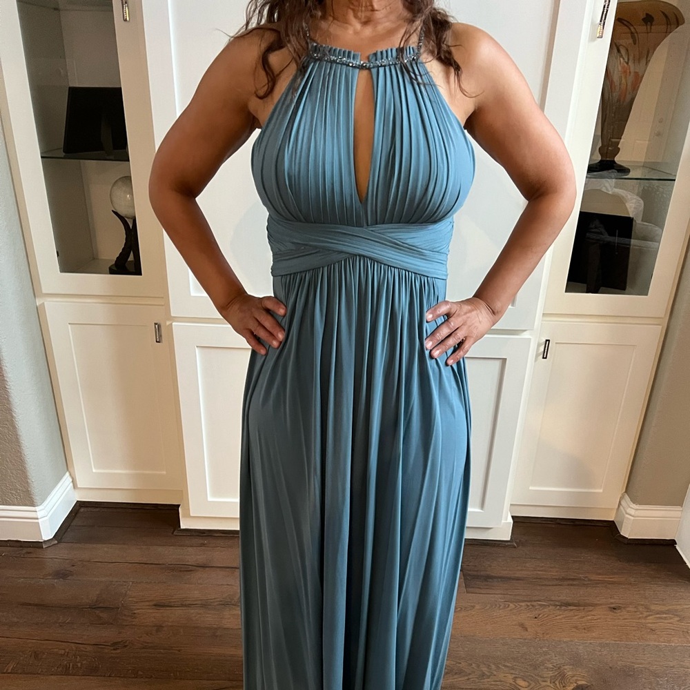 BCBGMAXAZRIA gown